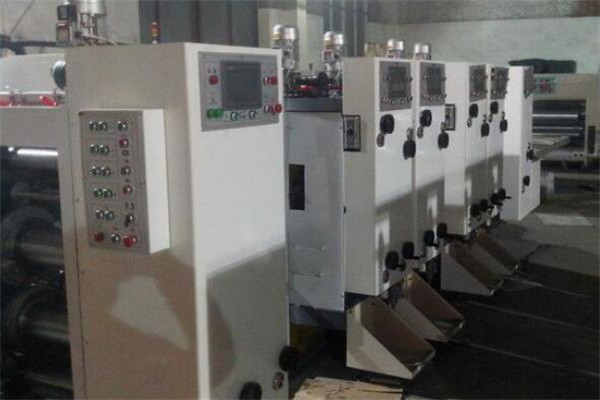 全自动开槽机是理想的开槽工具